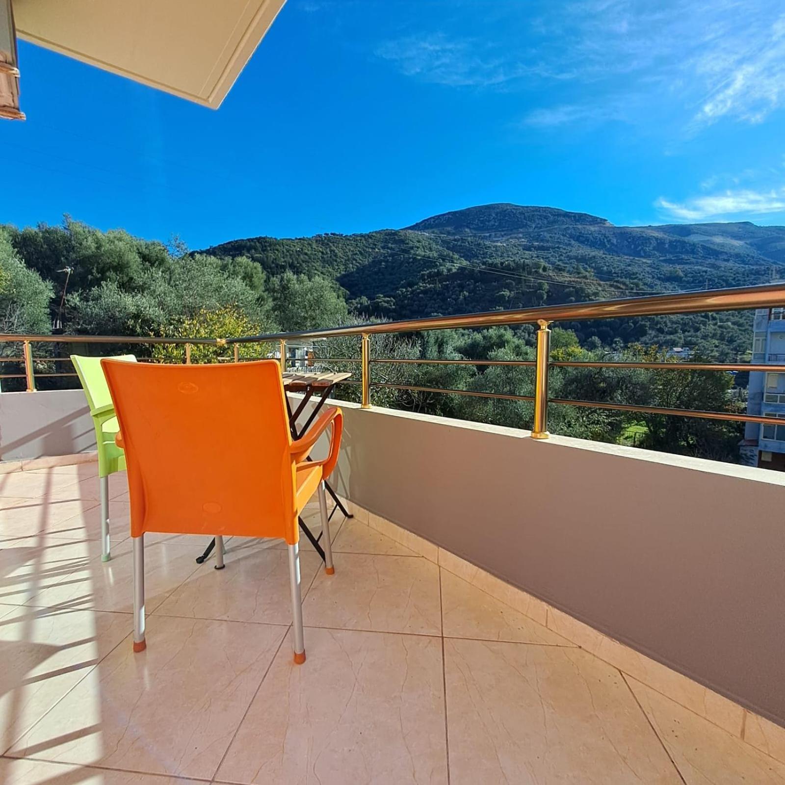 Flowers & Green 2 Bedrooms Apartment & Box Garage Vlorë Εξωτερικό φωτογραφία